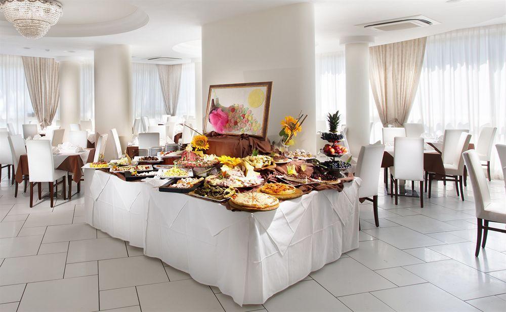 Hotel San Marco Milano Marittima Esterno foto